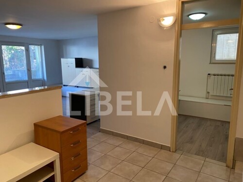 Poslovni prostor, Bukovačka cesta, 96 m2