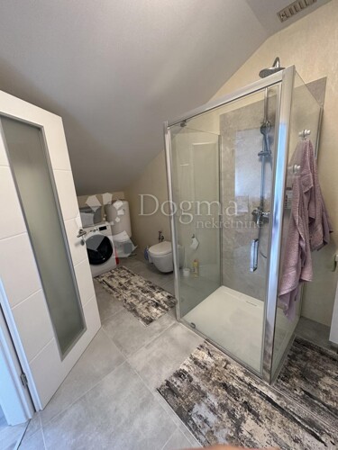 Thumbnail 5268721 - 7