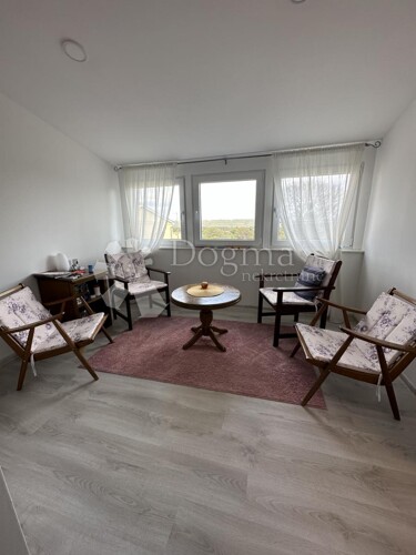 Thumbnail 5268721 - 9