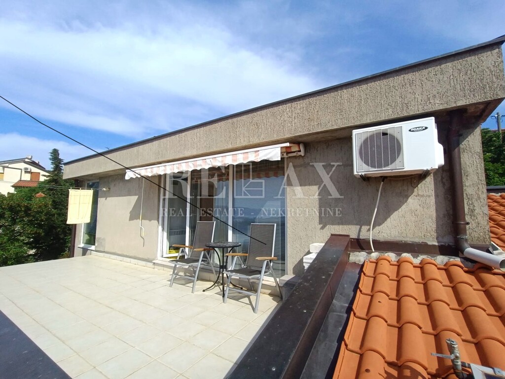 Image 5268850 - 2