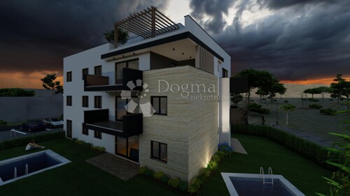 Thumbnail 5270774 - 7