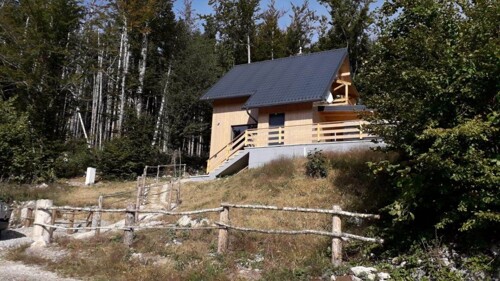 Gorski kotar, Mrkopalj vikend kuća s pogledom prodaja