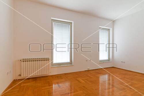 Thumbnail 5270957 - 6