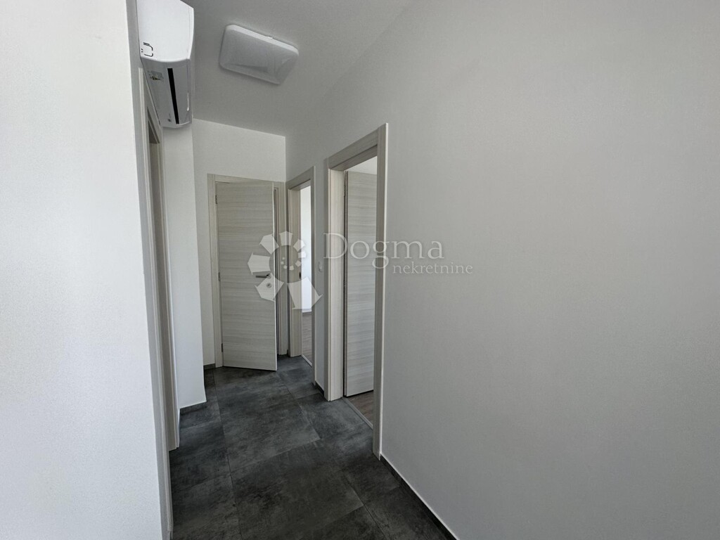Image 5277120 - 8