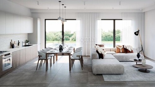 Thumbnail 5281003 - 4