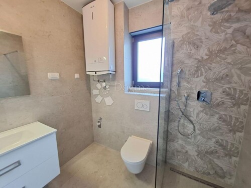 Thumbnail 5281027 - 8