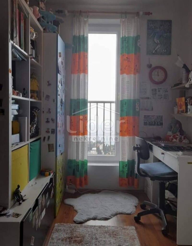 Image 5283652 - 5