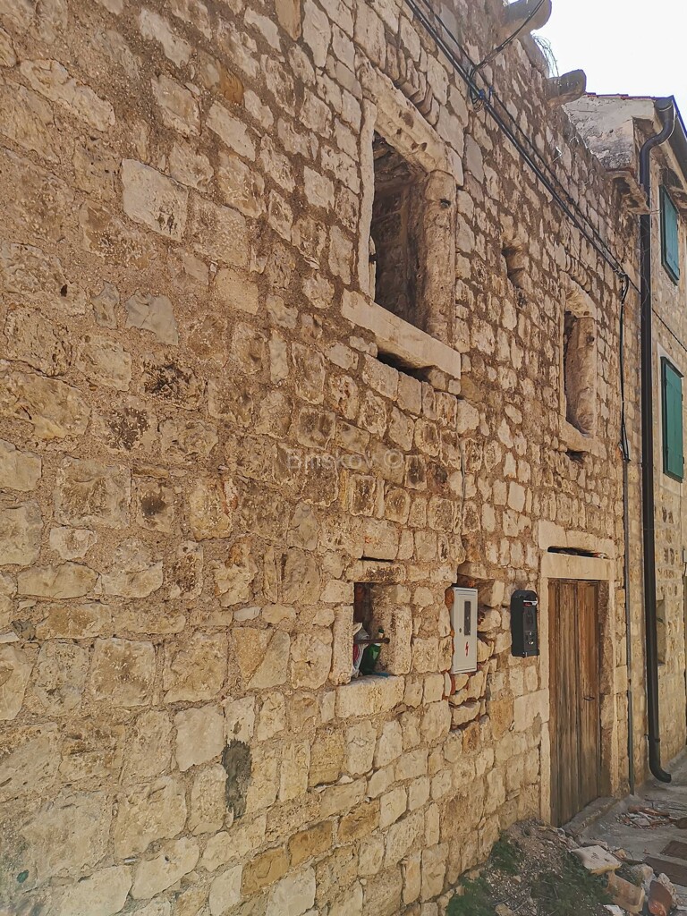 Image 5283869 - 3