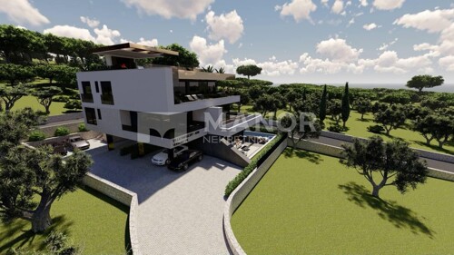 Thumbnail 5284474 - 3