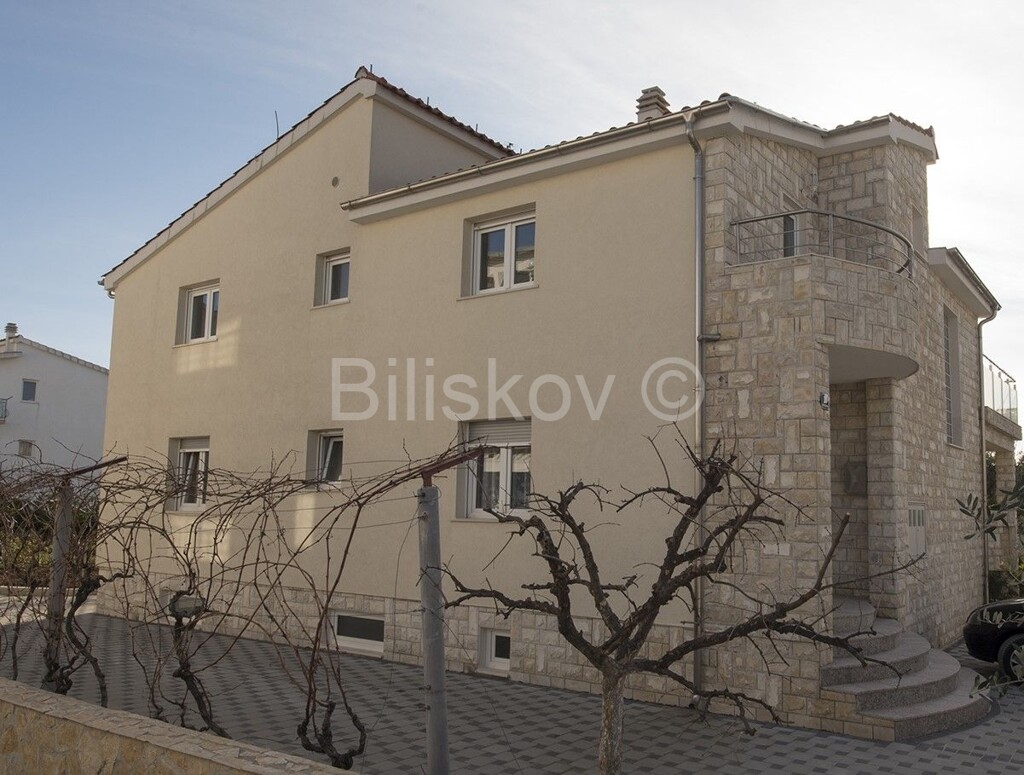 Image 5286178 - 8