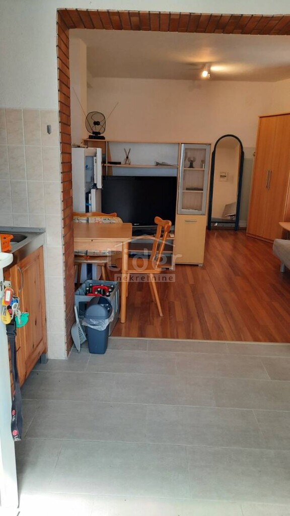 Image 5288278 - 11