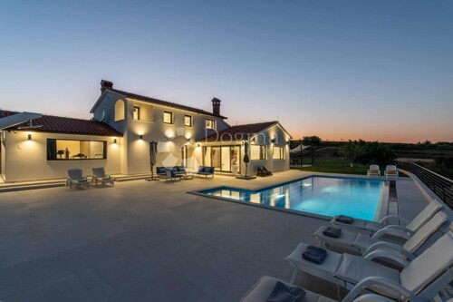 Thumbnail 5293124 - 1