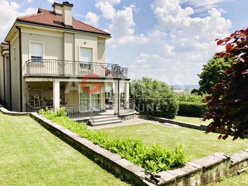 Zagreb, Gornji Stenjevec, prestižna vila 348 m2, panoramski pogled