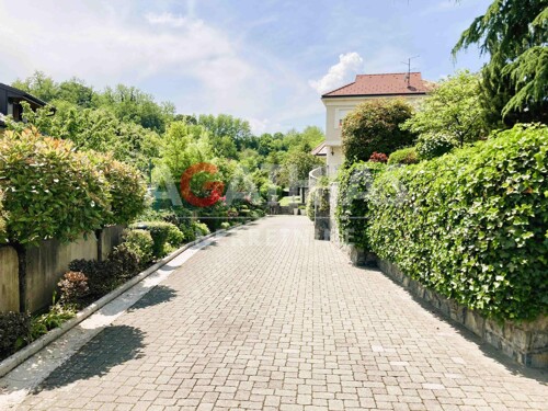 Zagreb, Gornji Stenjevec, prestižna vila 348 m2, panoramski pogled