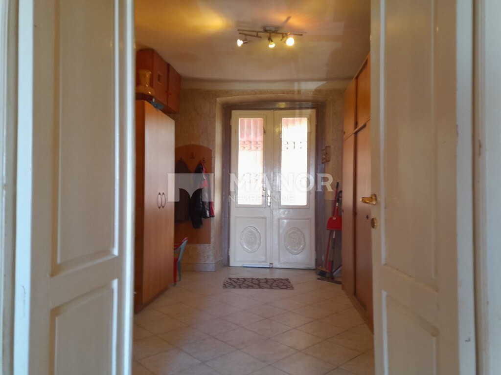 Image 5300757 - 10