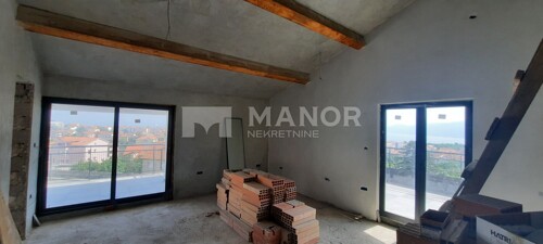 Thumbnail 5303458 - 6