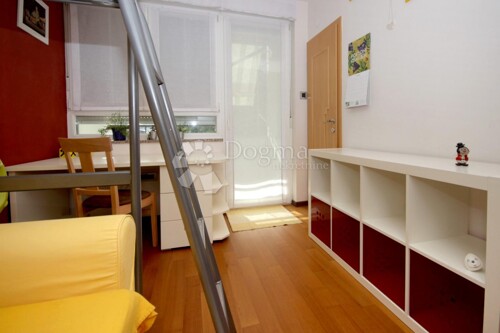 Thumbnail 5317777 - 5