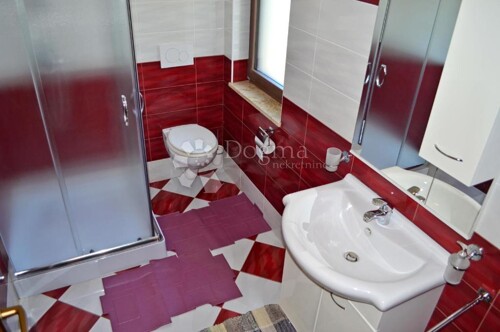 Thumbnail 5319898 - 9