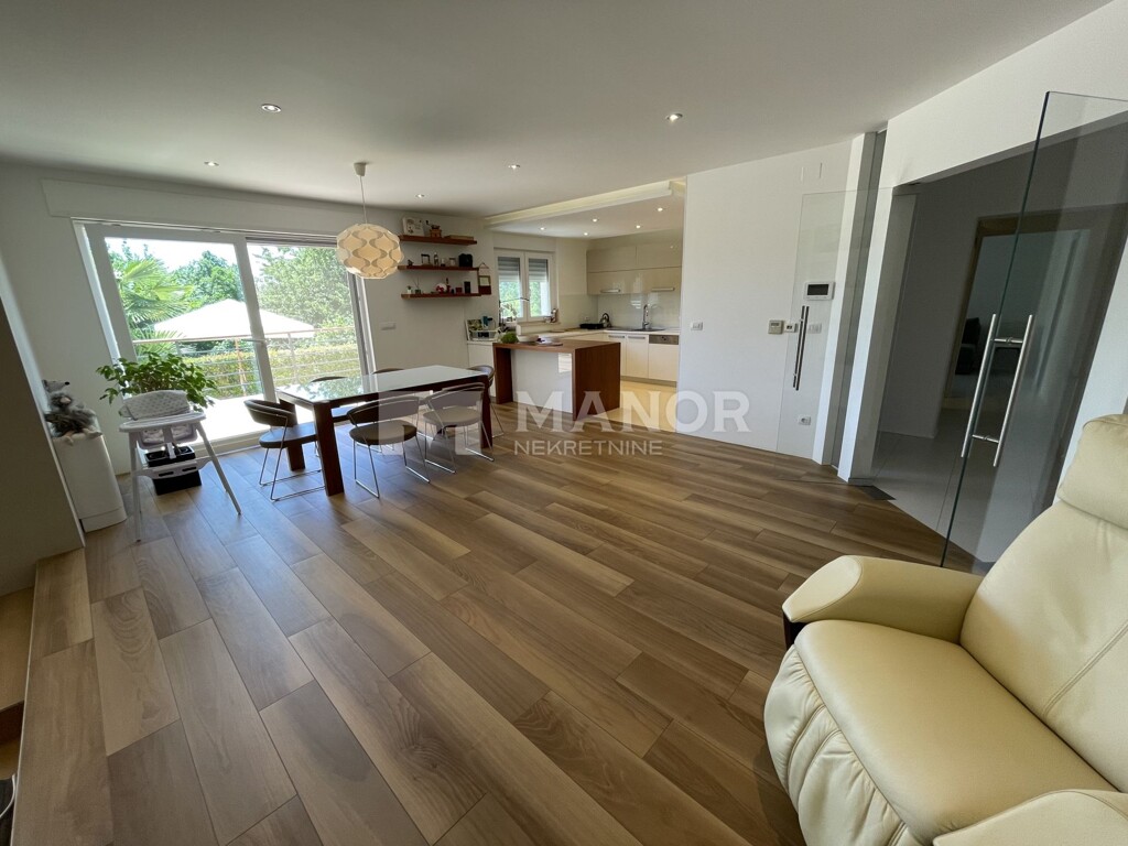 Image 5324217 - 11