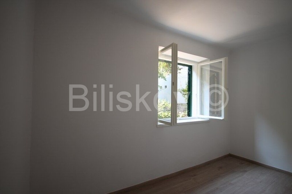 Image 5334824 - 8