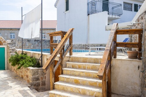 Hvar, Vrbanj, prekrasna kuća