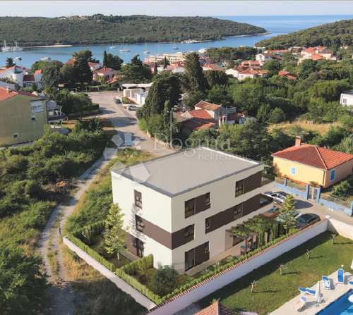 Thumbnail 5358830 - 1