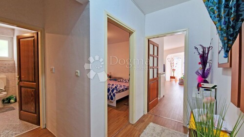 Thumbnail 5358861 - 14