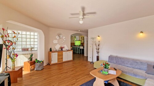 Thumbnail 5358861 - 7