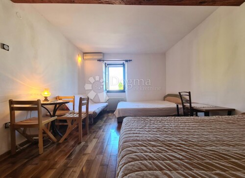 Thumbnail 5362741 - 6