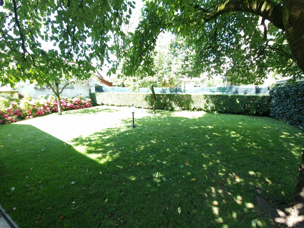 Image 5363447 - 9