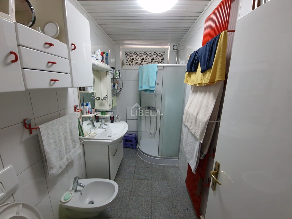 Image 5363447 - 12