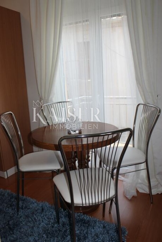 Image 5363897 - 9