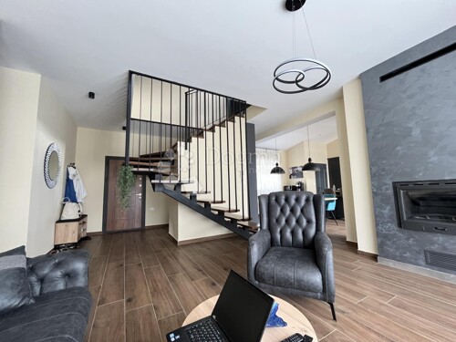 Thumbnail 5364206 - 10