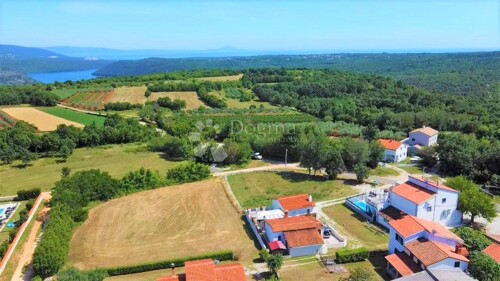 Thumbnail 5365110 - 22