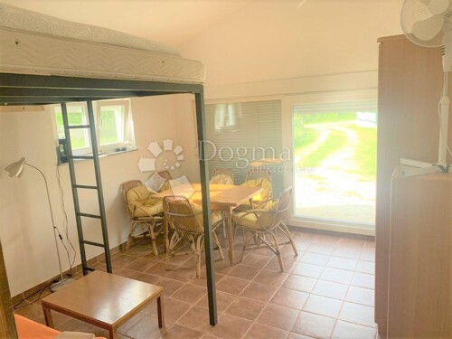 Thumbnail 5365110 - 12