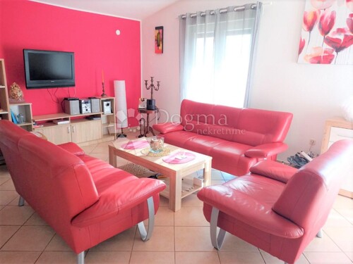 Thumbnail 5365110 - 6