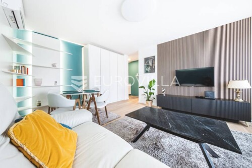 Zagreb, Trešnjevka, prekrasan novoadaptiran stan NKP 60 m2