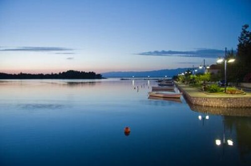 Thumbnail 5381088 - 12