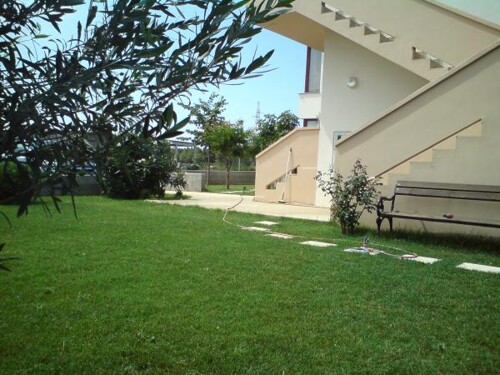 Thumbnail 5381088 - 6