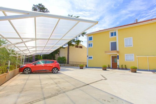 Thumbnail 5381540 - 15