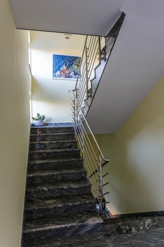 Thumbnail 5381540 - 7