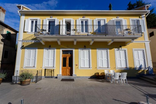 Thumbnail 5381540 - 2