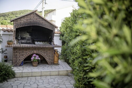 Thumbnail 5381678 - 3