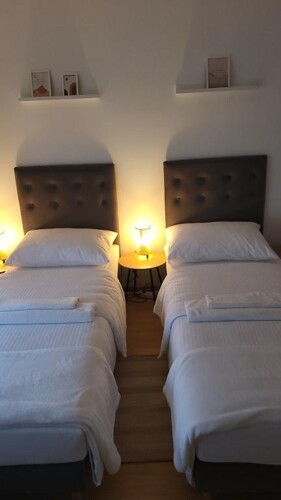 Thumbnail 5381794 - 10