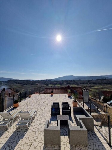 Thumbnail 5381898 - 14