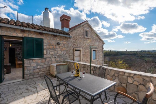 Thumbnail 5381898 - 5