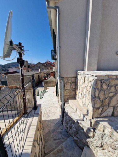 Thumbnail 5381898 - 17