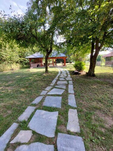 Thumbnail 5381900 - 12