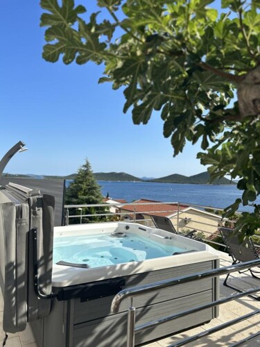 Thumbnail 5381909 - 9