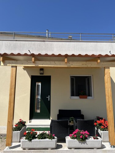 Thumbnail 5381939 - 4